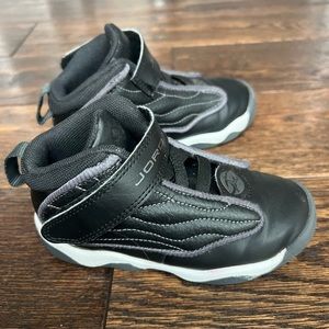 Boys 9 Jordan shoes still in excellent condition gently worn